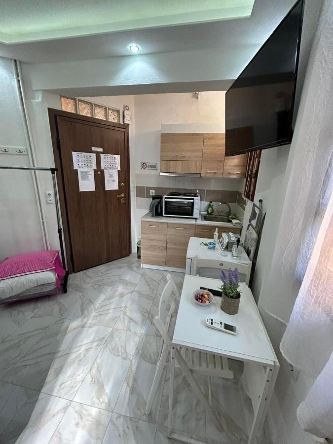 Appartement Ano Poli 4 *